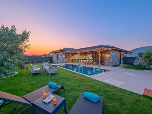 Villa SERENYA
