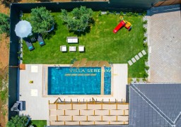 Villa SERENYA