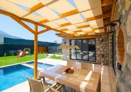 Villa SERENYA
